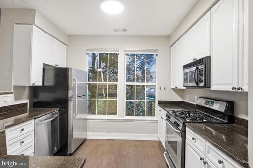 801 S GREENBRIER STREET 113