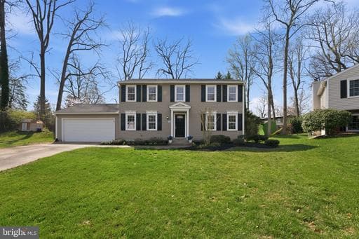 7803 FIELDCREST COURT