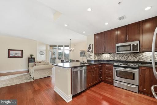 8220 CRESTWOOD HEIGHTS DRIVE 419 - Photo 1