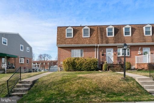 710 KINGSTON ROAD - Photo 1