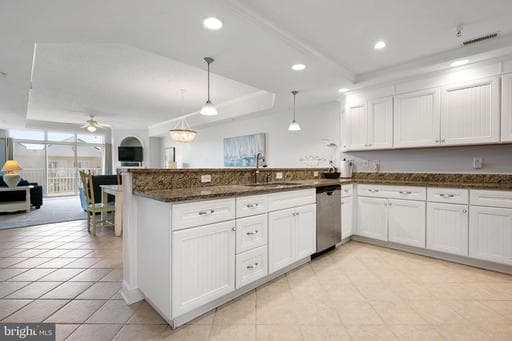 13700 COASTAL HIGHWAY 406