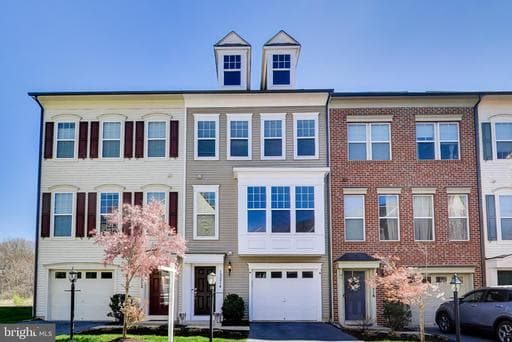 13214 GETTY LANE - Photo 1