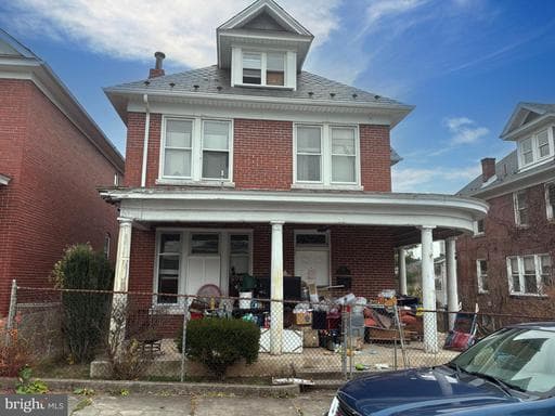 411 PULASKI STREET - Photo 1