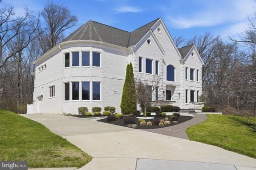 6600 RESERVES HILL COURT