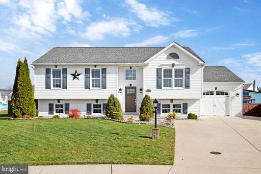 6 Westview Ct, Thurmont, MD 21788-3124, United States - Photo 1