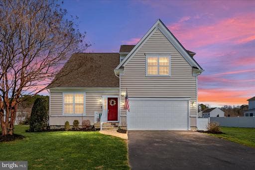 343 DUELING WAY - Photo 1