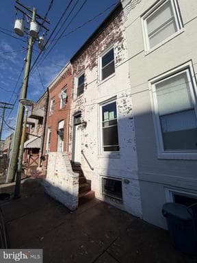 307 S BAYLIS STREET - Photo 1
