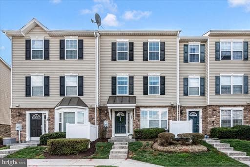6488 CORNWALL DRIVE 17 - Photo 1