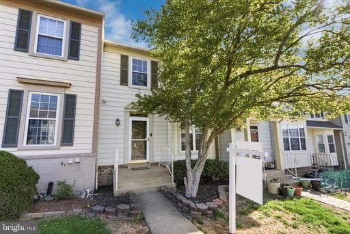 10838 Stone Hill Ln, Manassas, VA 20109-2862, United States - Photo 1