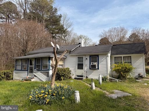 47923 BEACHVILLE - Photo 1