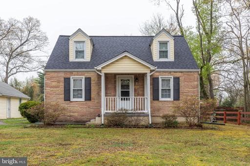 8104 PRINCE GEORGES DRIVE - Photo 1