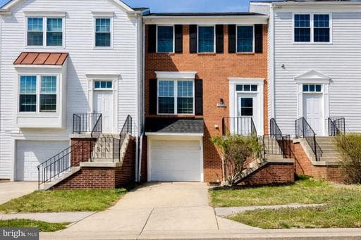 7302 WINTERGREEN CT - Photo 1