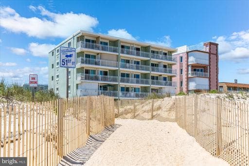 5101 ATLANTIC AVENUE 5040B