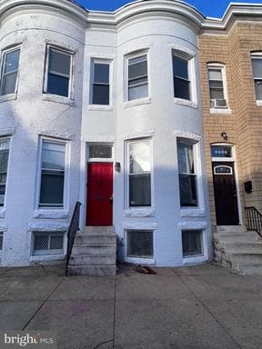 2729 PARKWOOD AVENUE - Photo 1