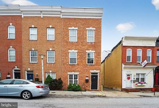 1522 MARSHALL STREET - Photo 1