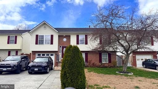 623 SMITHFIELD AVENUE - Photo 1