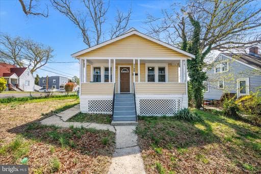 1700 ARCADIA AVENUE - Photo 1