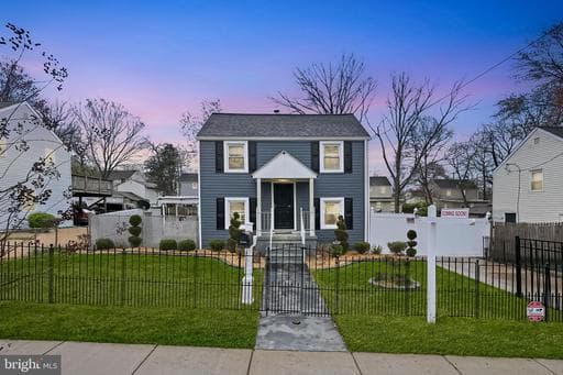 7101 HAWTHORNE STREET - Photo 1