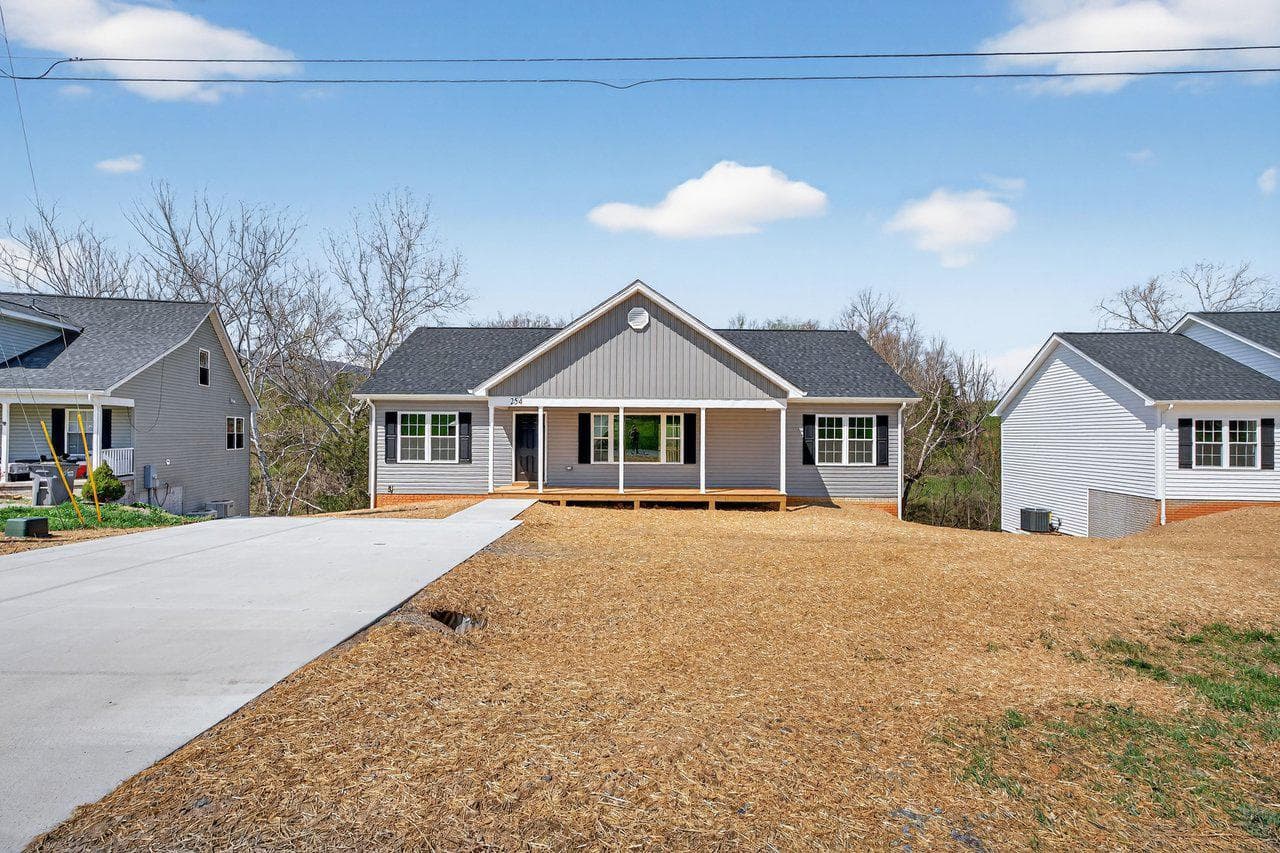 254 Locustdale Loop, Shenandoah, VA 22849-1272, United States - Photo 1