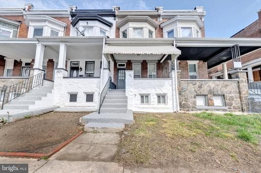 2822 RIGGS AVENUE - Photo 1