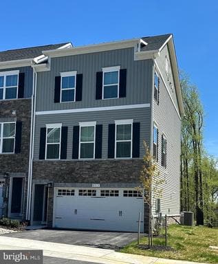 8513 HUDSON COURT - Photo 1