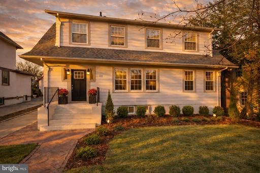 3805 THORNAPPLE STREET - Photo 1