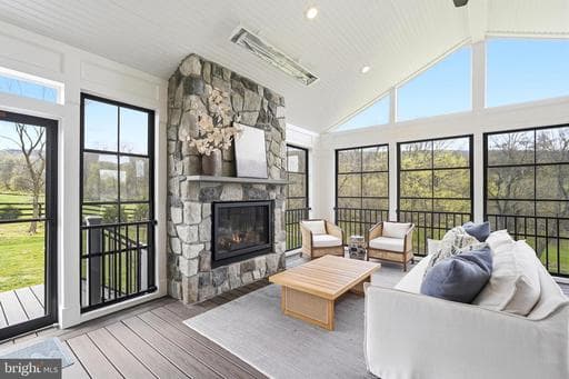 35264 GREYFRIAR DRIVE - Photo 1