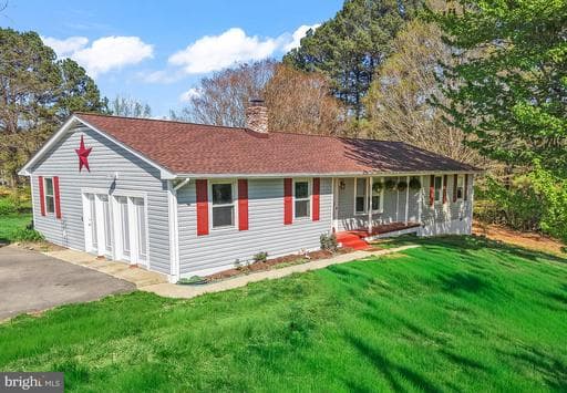874 Truslow Rd, Fredericksburg, VA 22406-5111, United States - Photo 1