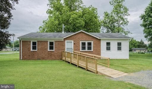 7 STONEY BROOK LANE - Photo 1