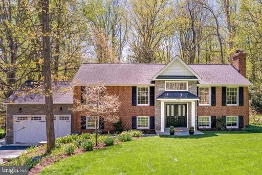 9201 WEANT DRIVE - Photo 1