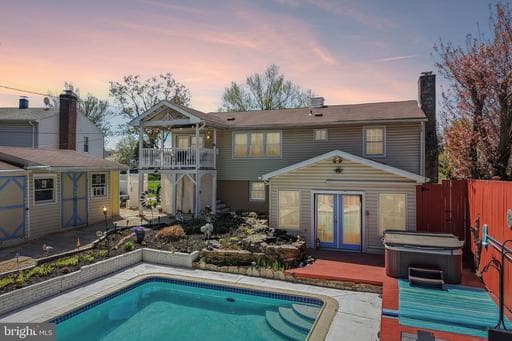 305 JANET ROAD - Photo 1