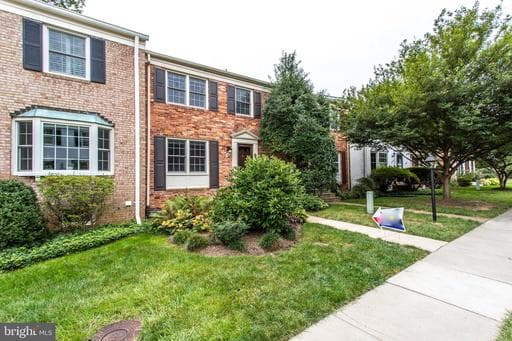1608 DUNTERRY PLACE - Photo 1