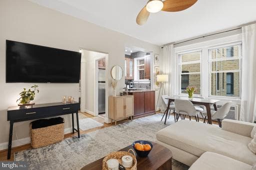 2010 KALORAMA ROAD 304