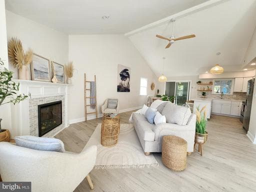 14 WHITE SAIL CIRCLE - Photo 1
