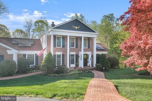 4709 Randolph Ct, Annandale, VA 22003-6216, United States - Photo 1