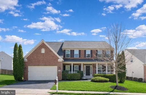 5818 CLAREMONT DRIVE - Photo 1