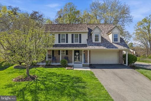 8006 OAK HOLLOW LANE - Photo 1