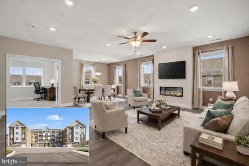 406 BOLD RULER COURT 402 - Photo 1
