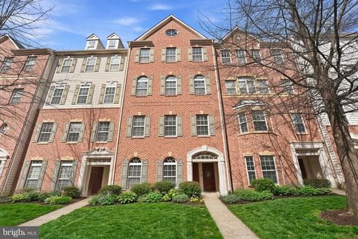 2623 EASTBOURNE DRIVE 285