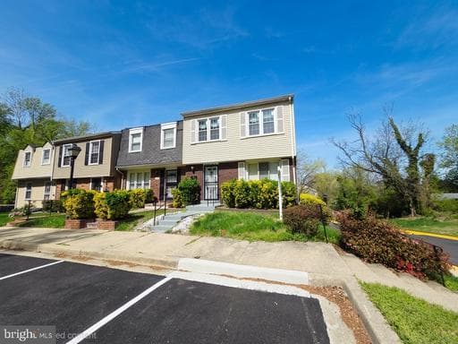 2076 CHADWICK TERRACE - Photo 1