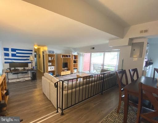 4709 TECUMSEH STREET 202 - Photo 1