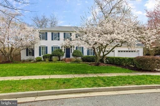 53 LONDONDERRY DRIVE - Photo 1