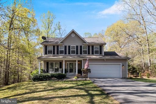 8442 DELEGATE DRIVE - Photo 1