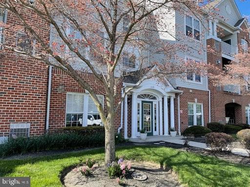 109 SUNSHINE COURT A - Photo 1
