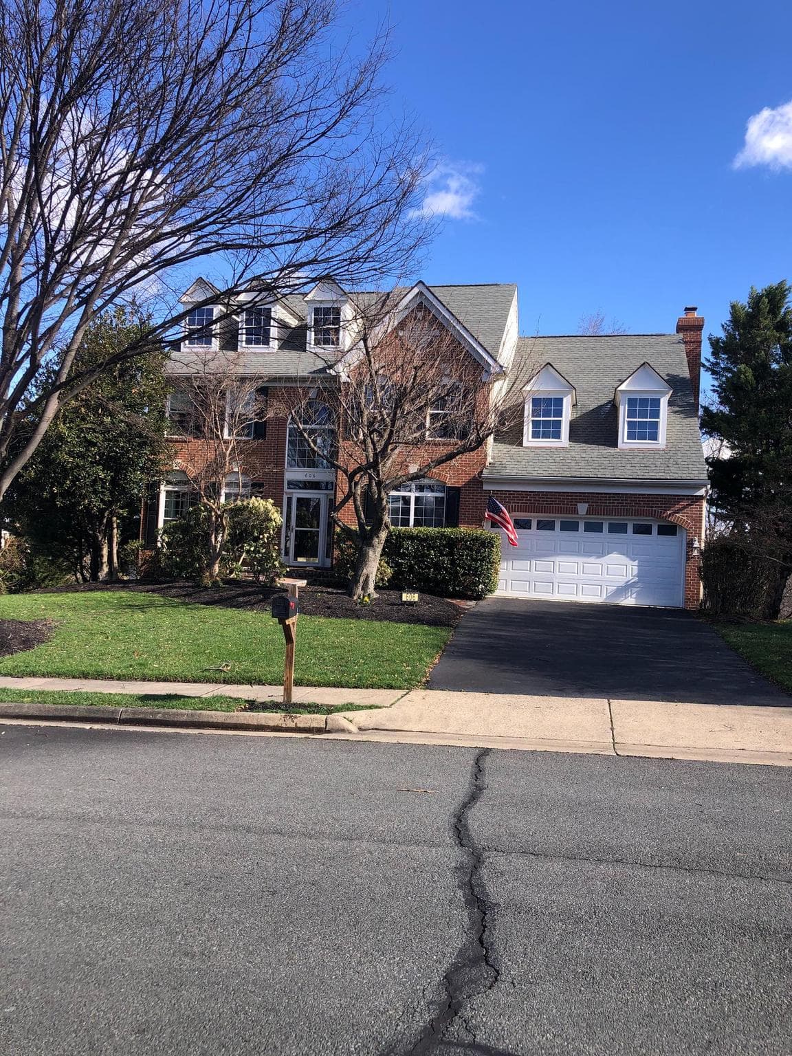 606 PATRICE DRIVE - Photo 1