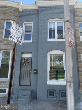 2125 E PRESTON STREET - Photo 1