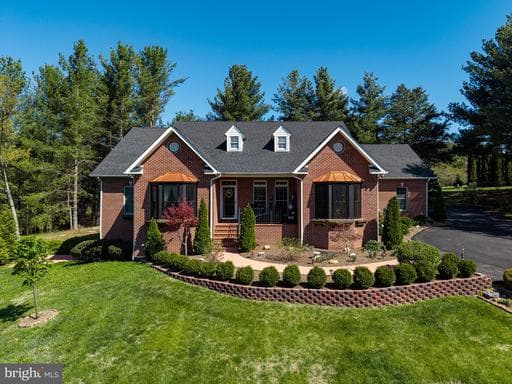 40 Birdsong Ln, Edinburg, VA 22824-3518, United States - Photo 1