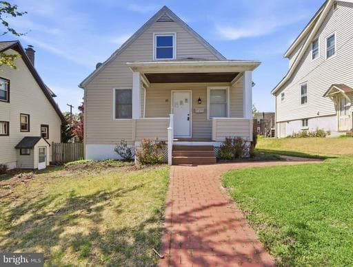 19 W ELM AVENUE - Photo 1