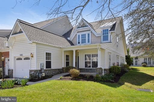 7201 PAPERBARK TERRACE - Photo 1