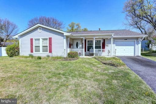 7886 HUGUENOT COURT - Photo 1